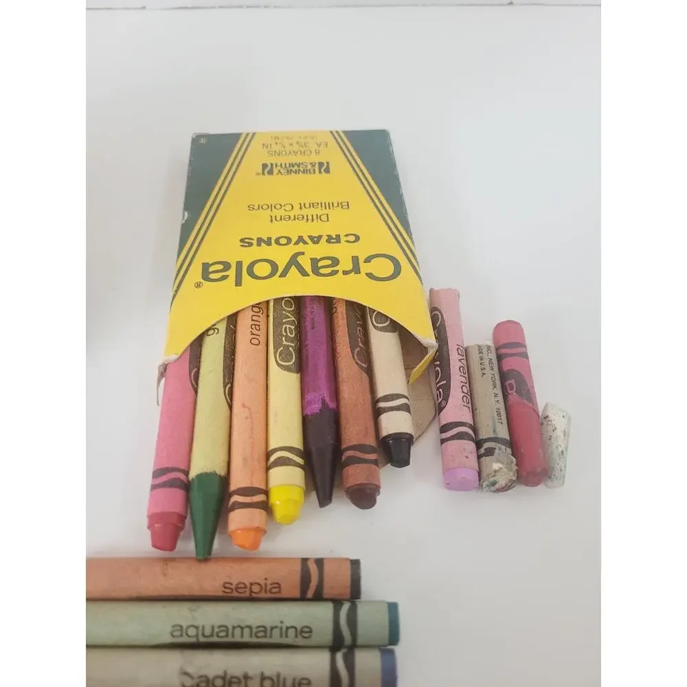 Crayola Crayons Binney & Smith 8 64 Vtg USA Retired Indian Red Thistle Maize Lot